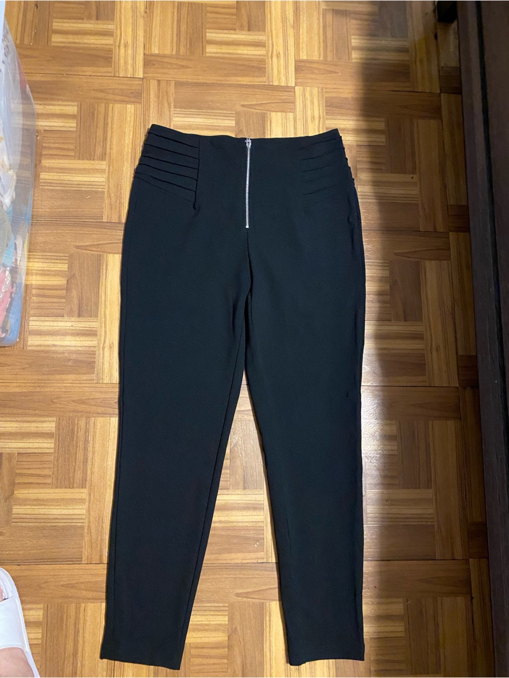 SHEIN Black High-Waist Pleated Front Zipper Pants